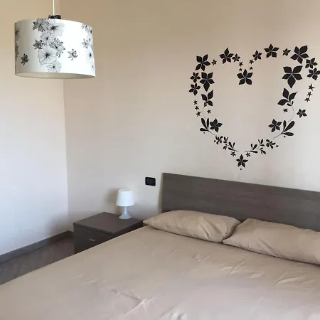 Casa Costa Outlet 2 아파트 세라발레스크리비아